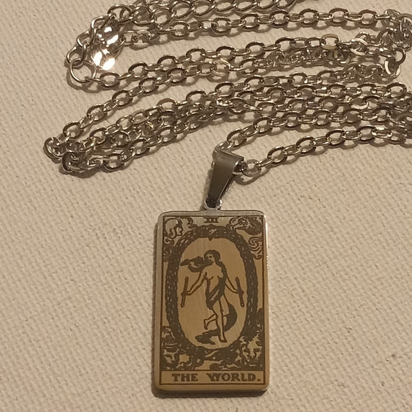 Tarot card THE WORLD stainless steel necklace - Picture 5 of 7